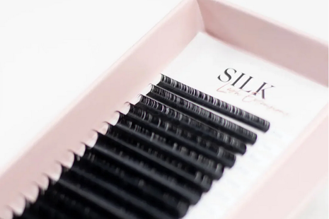 Řasové extenze od PE Cosmetics jsou tady!